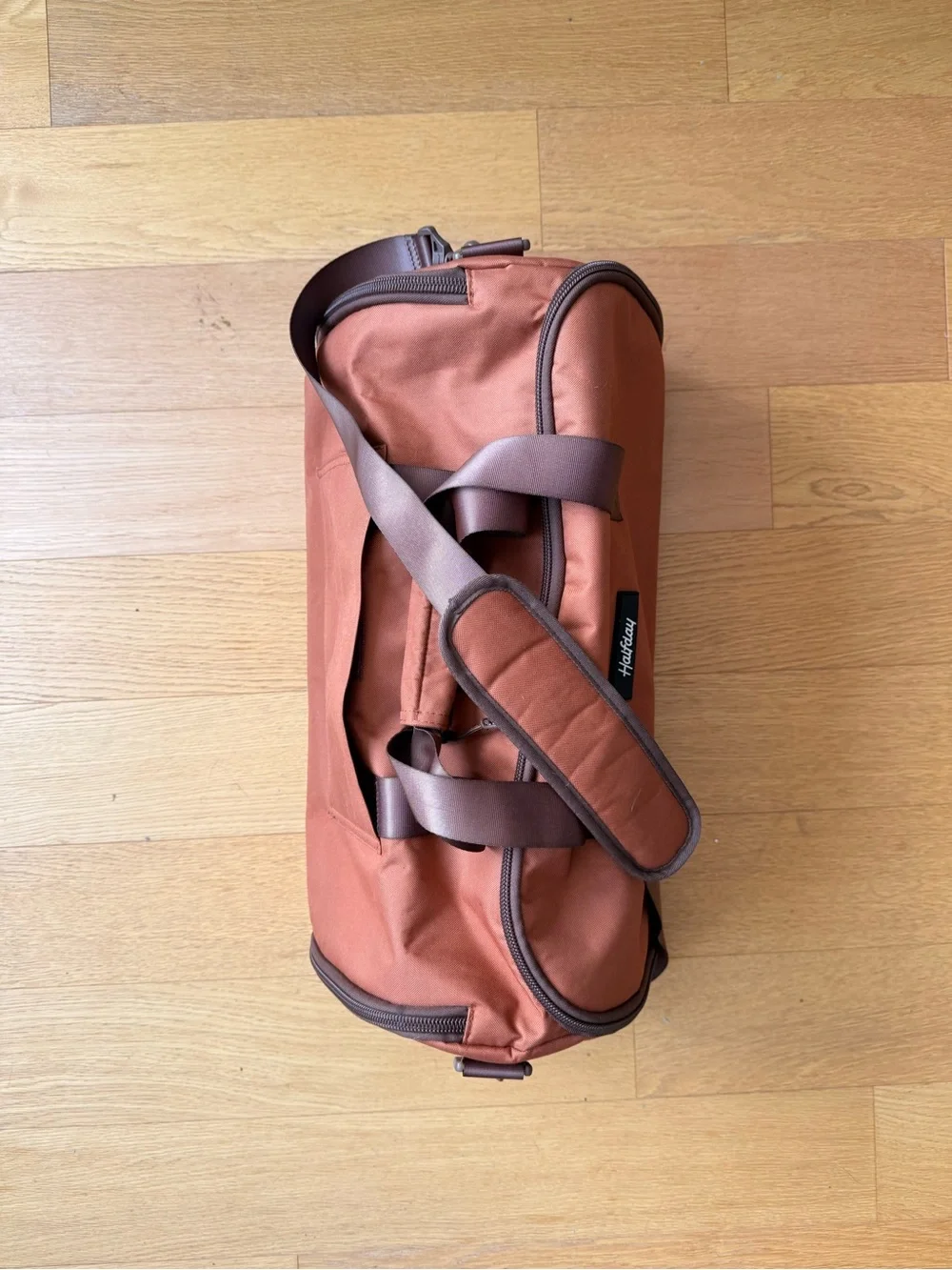 NEW 2-in-1 Halfday Garment Duffel 40L in Terracotta with Padded Shoulder Strap